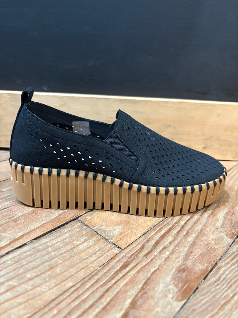 Ilse Jacobsen Tulip Slip-On Wedge