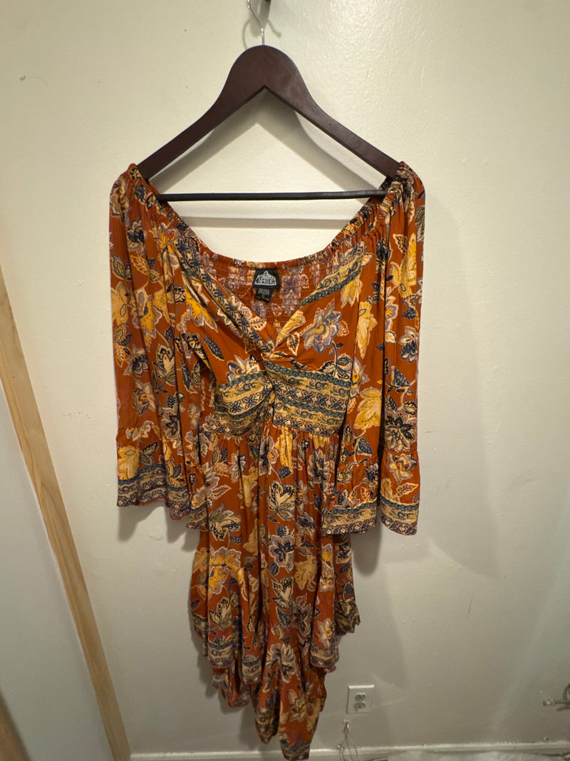 Twist Front Angel Sleeve Hanky Hem Dress