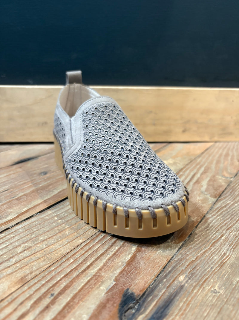 Ilse Jacobsen Tulip Slip-On Wedge