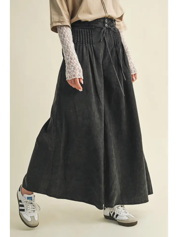 Pintuck Wide Leg Pants