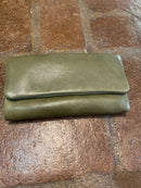 Women's Leather Gusseted Clutch Wallet