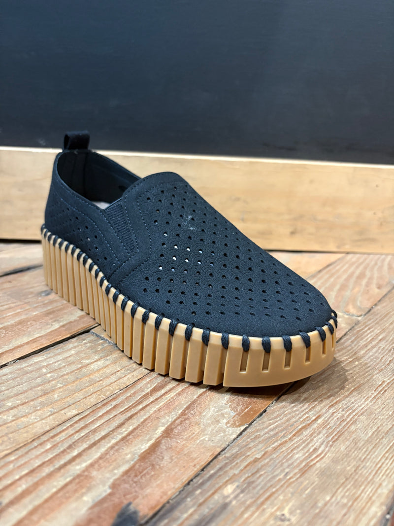 Ilse Jacobsen Tulip Slip-On Wedge