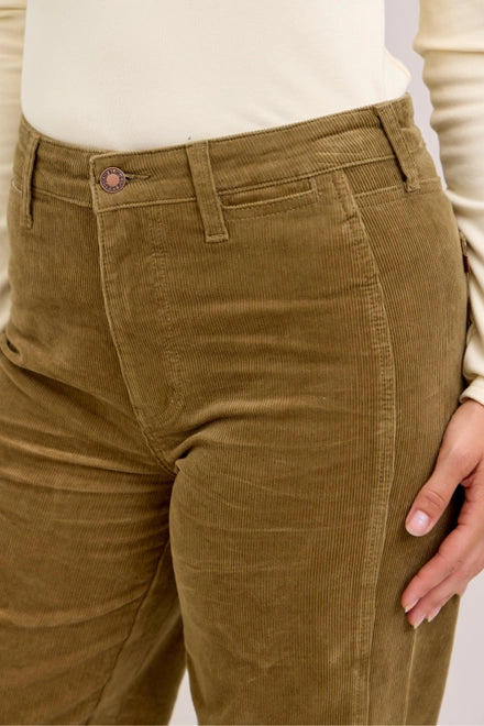 Judy Blue HW Retro Wide Welt Pockets & Forward Side Seams