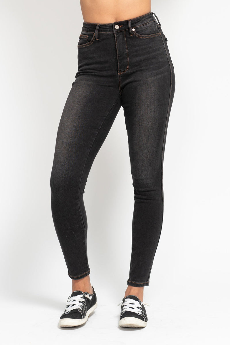 Judy Blue Black Wash & Contrast Thread Skinny Jeans