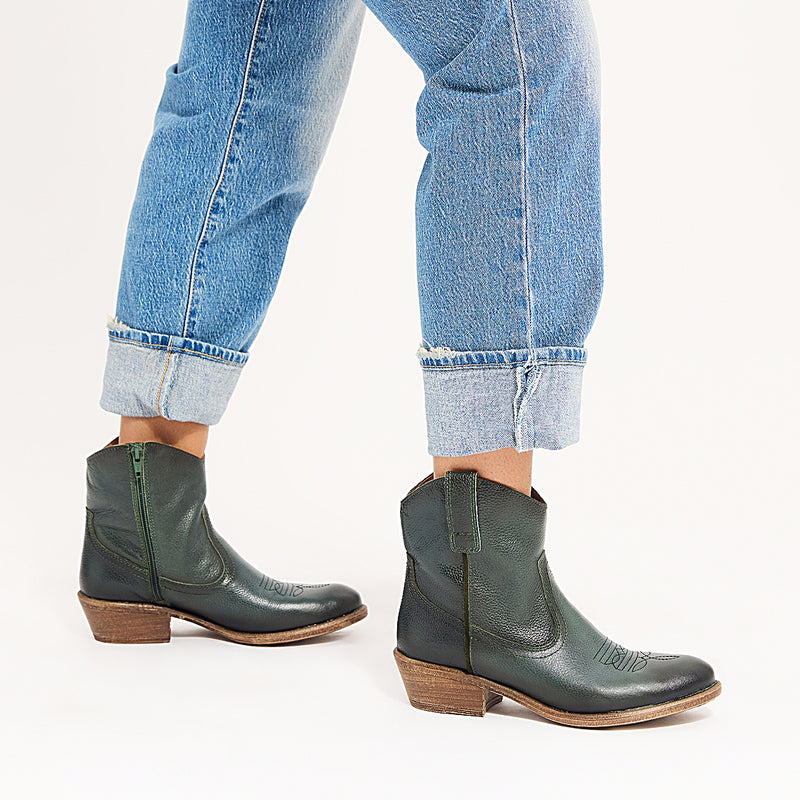 Carlitos Cowboy Ankle Boot - Forest