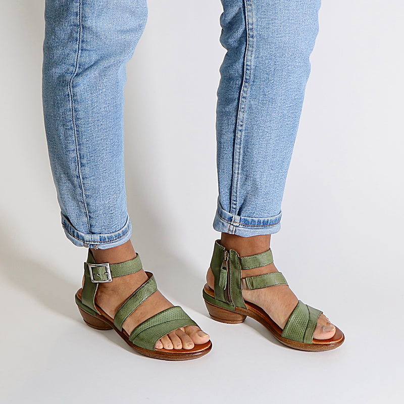 Coolidge Low Heel Sandal - Aloe