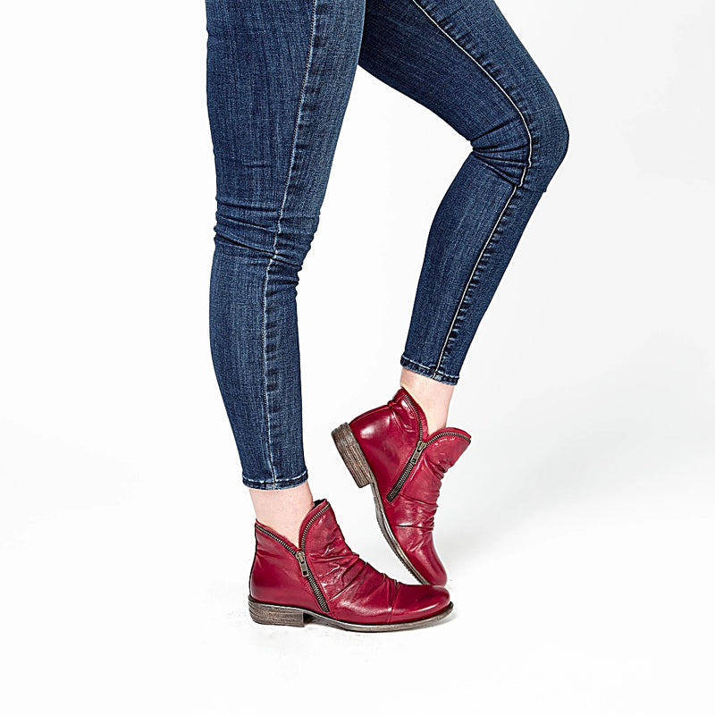 Luna Ankle Boot Red
